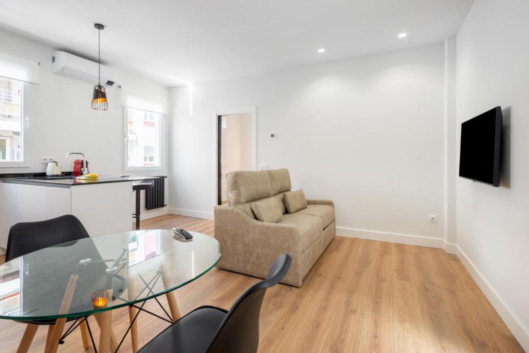 1 Bedroom 1 Bathroom Furnished - Salamanca - Modern - Mintystay Madrid Exteriör bild